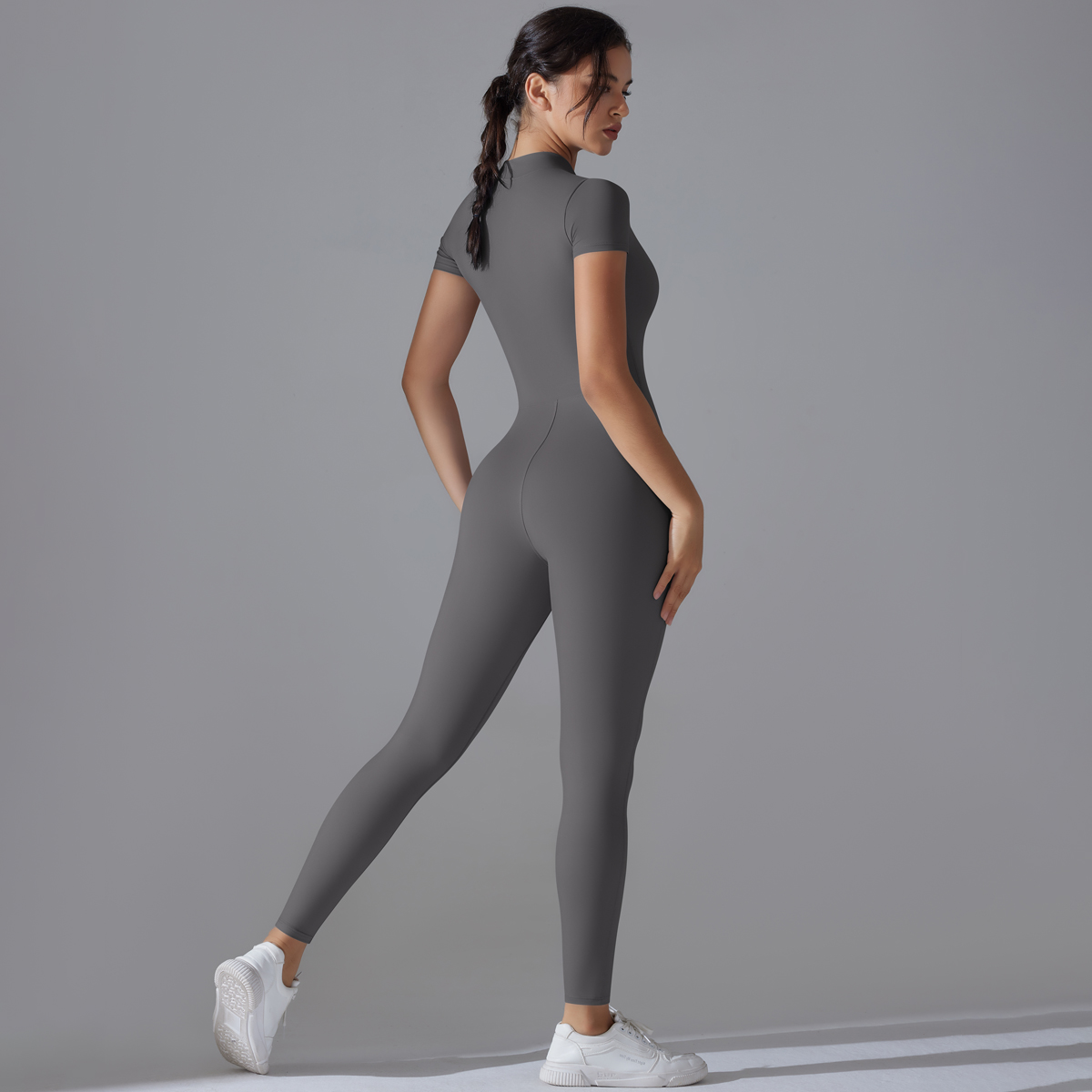 طقم يوجا بدلة قفز نسائية قطعة  - مراجعة Pilates Yoga Gear وسعره