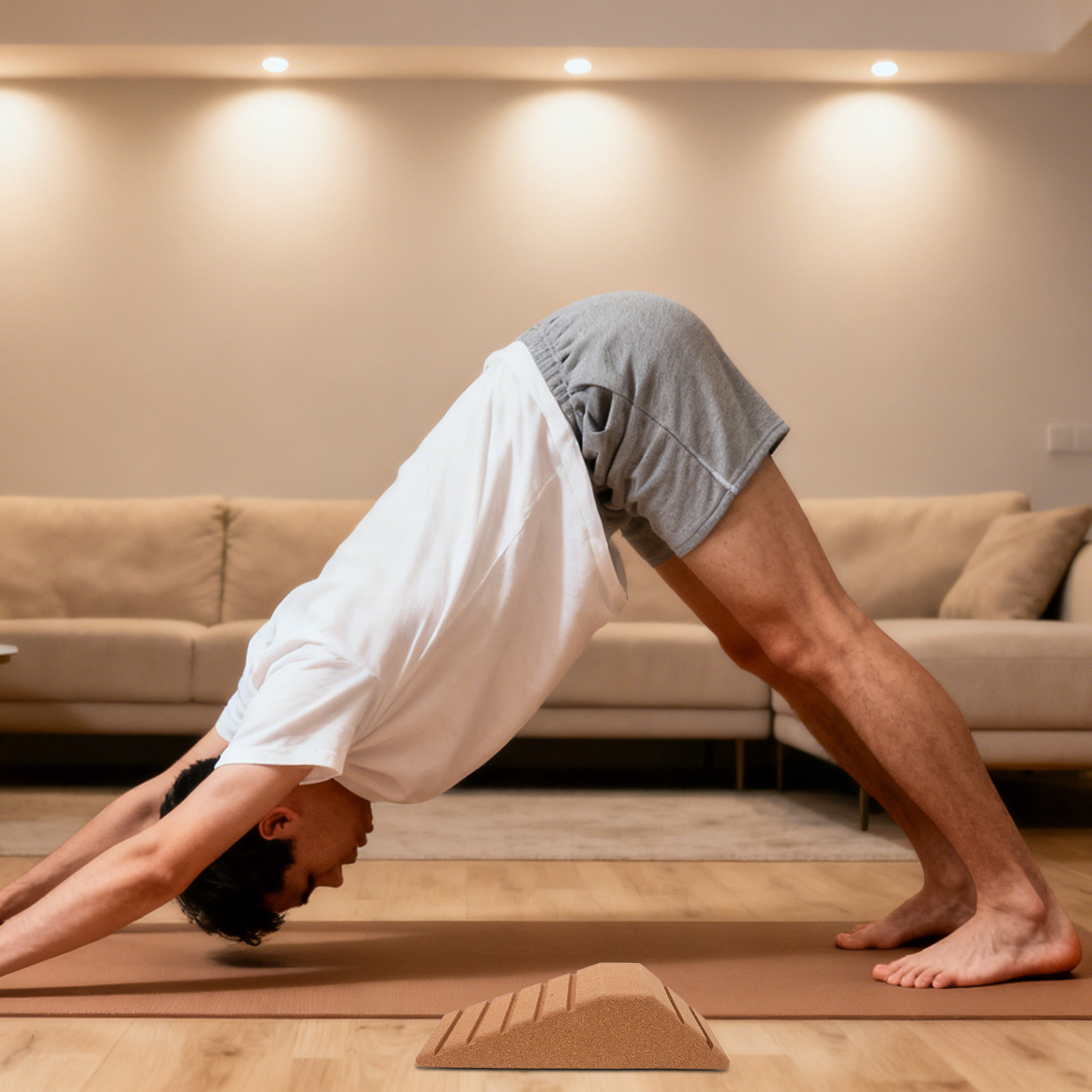 كتلة يوغا من الفلين على شكل شب - مراجعة Yoga Block Cork وسعره
